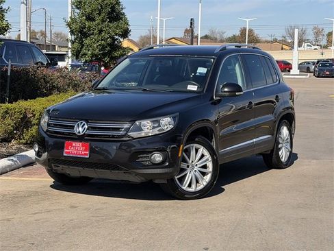 Used 2013 Volkswagen Tiguan S image 2