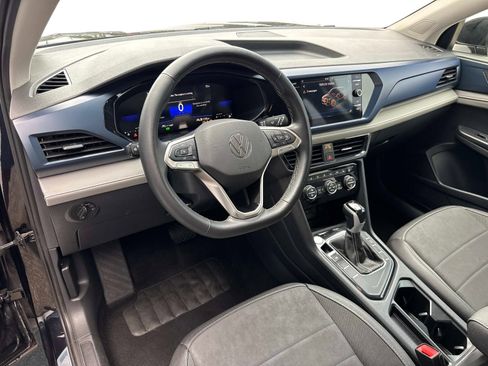 Used 2024 Volkswagen Taos SE FWD image 22