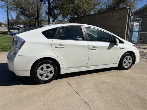 Used 2010 Toyota Prius Two image 6