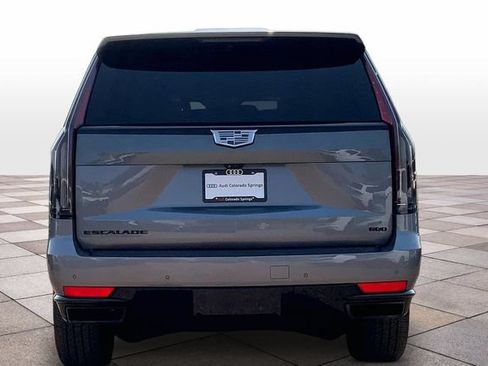 Used 2022 Cadillac Escalade Sport w/ Touring Package AWD/4WD image 4