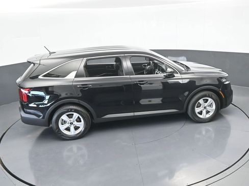 Used 2022 Kia Sorento LX image 50