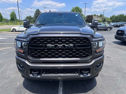 Used 2024 RAM 2500 Big Horn w/ Night Edition AWD/4WD image 2