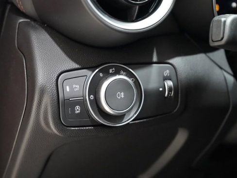 New 2025 Alfa Romeo Giulia Intensa AWD w/ Driving Assist Package image 20