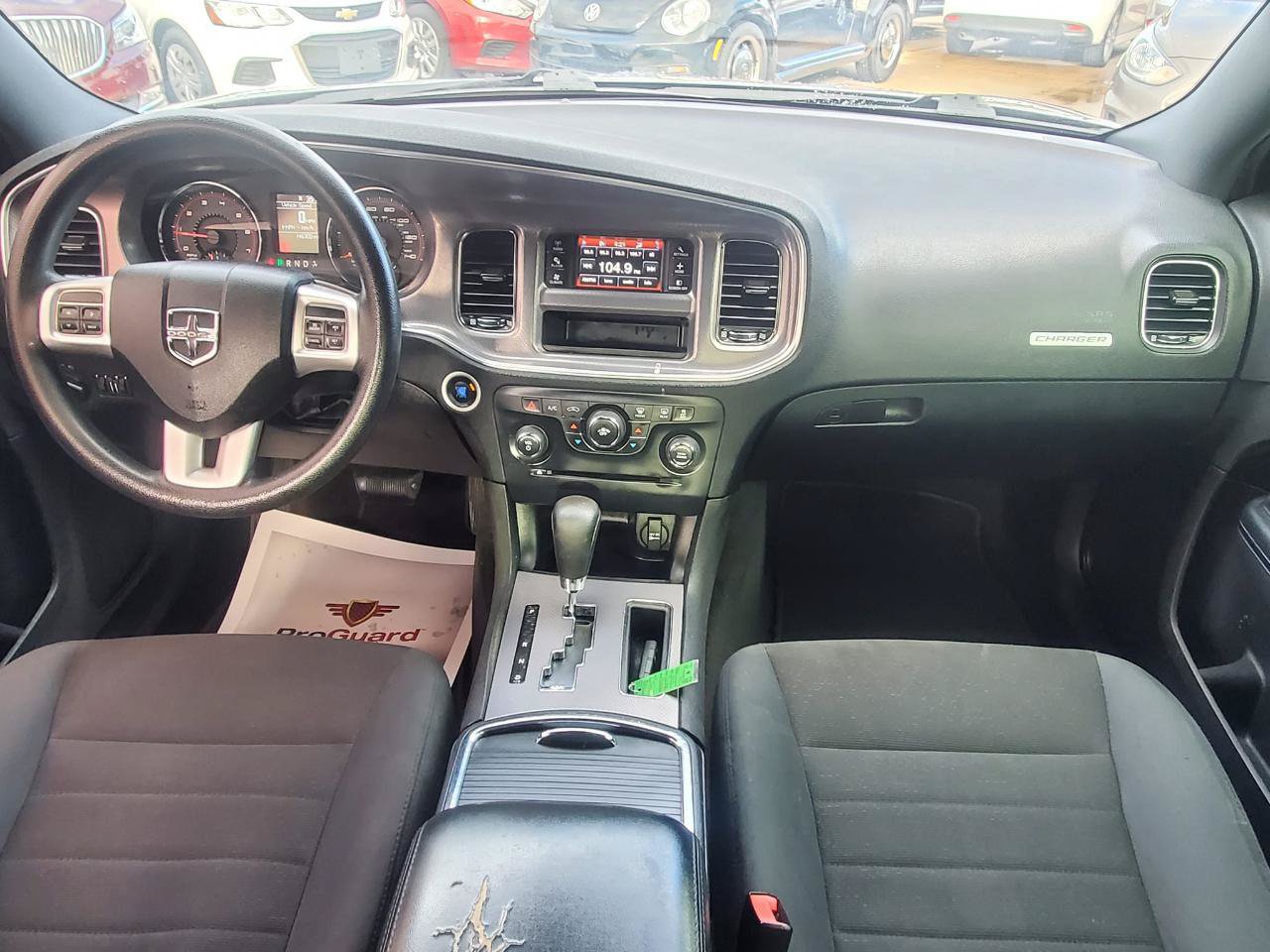 Used 2011 Dodge Charger SE RWD image 11