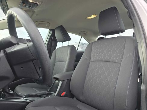 Used 2024 Toyota Corolla LE FWD image 21