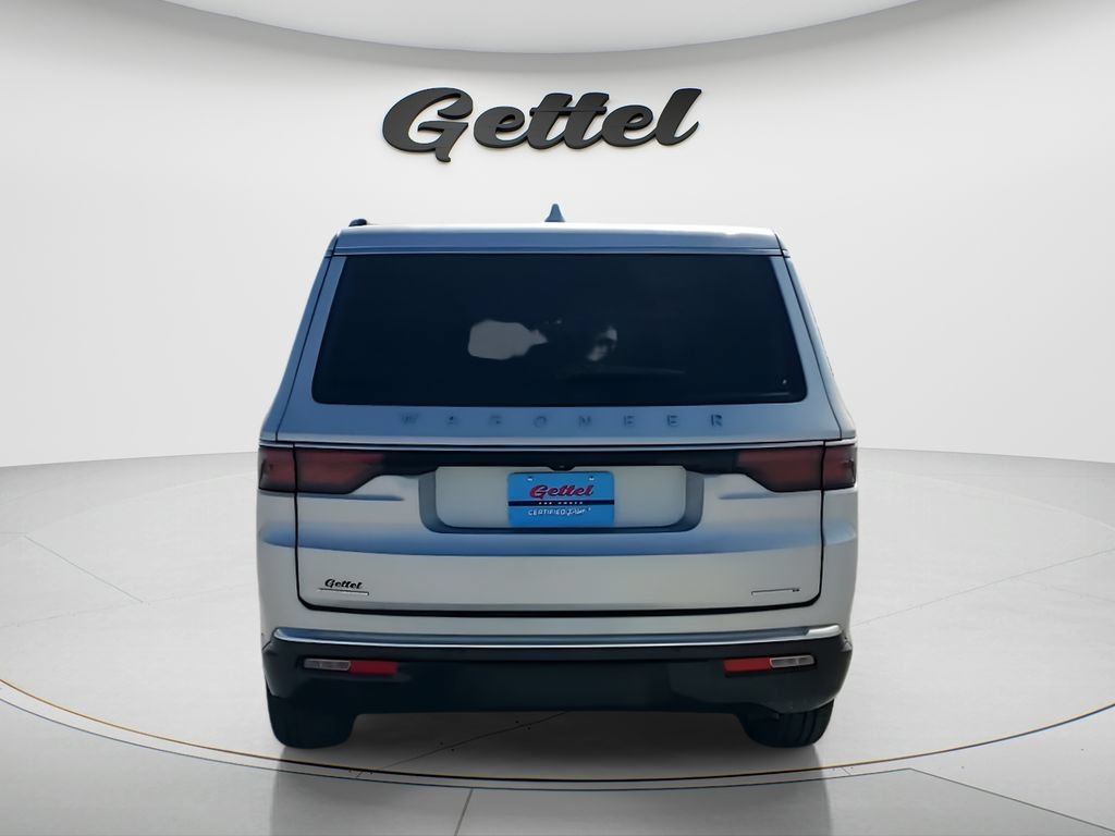 Used 2022 Jeep Wagoneer Series II AWD/4WD image 6