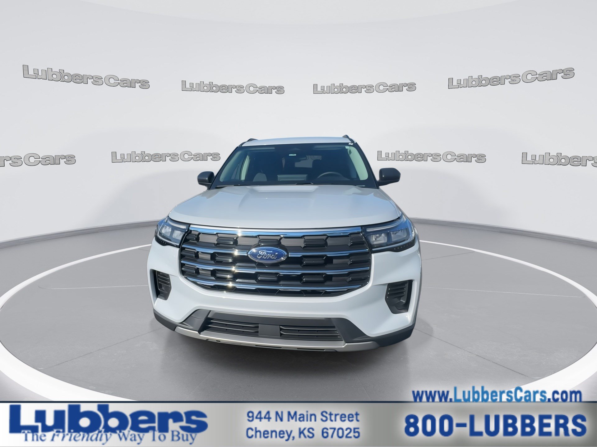Used 2026 Ford Explorer Active AWD/4WD image 3