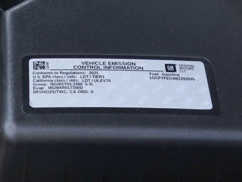 Used 2021 Chevrolet Silverado 1500 LT Trail Boss w/ Convenience Package II image 12