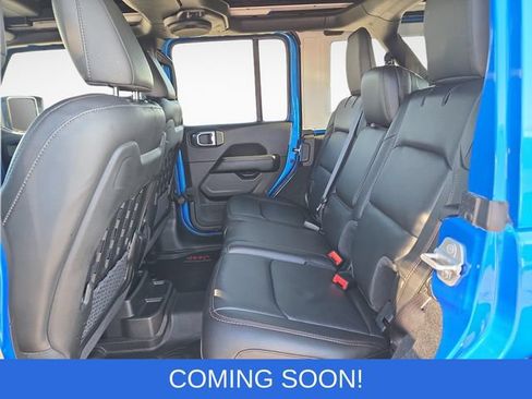 Used 2022 Jeep Wrangler Unlimited Rubicon w/ Xtreme Recon 35" Tire Package AWD/4WD image 13