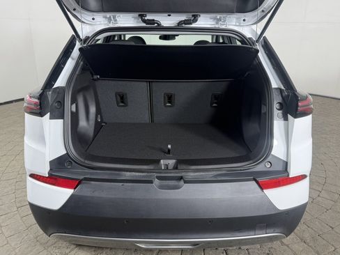 Used 2023 Chevrolet Bolt EUV LT w/ Driver Confidence Package image 7