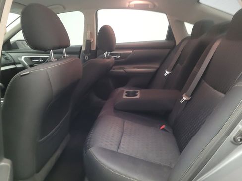 Used 2018 Nissan Altima 2.5 SV FWD image 18