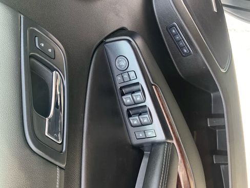 Used 2018 GMC Yukon XL SLT AWD/4WD image 14