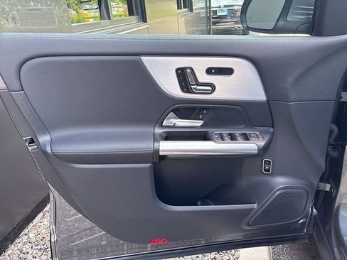 Used 2025 Mercedes-Benz GLA 250 4MATIC image 15