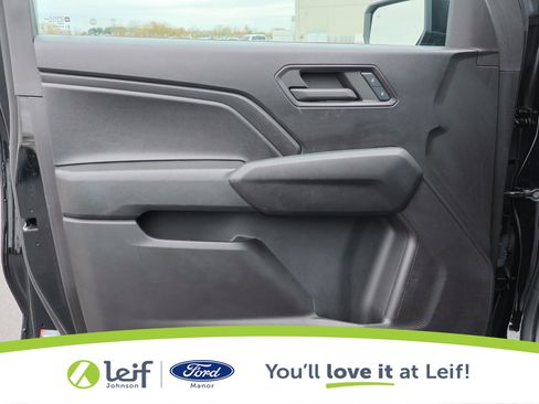 Used 2024 Chevrolet Colorado W/T w/ Technology Package image 10