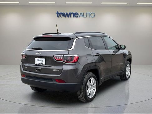 Used 2022 Jeep Compass Latitude w/ Convenience Group image 5