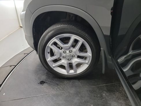 Certified 2025 Honda Passport EX-L image 30