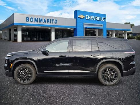 New 2026 Chevrolet Traverse LT w/ Midnight/Sport Edition AWD/4WD image 2