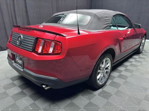 Used 2010 Ford Mustang Premium RWD image 12