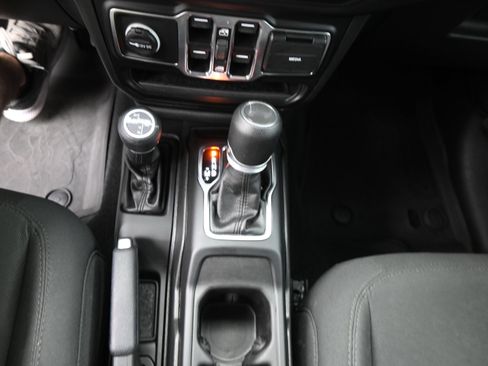 Used 2023 Jeep Wrangler Unlimited w/ 8.4" Radio Group AWD/4WD image 20
