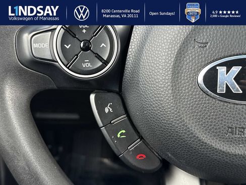 Used 2016 Kia Soul Base image 21