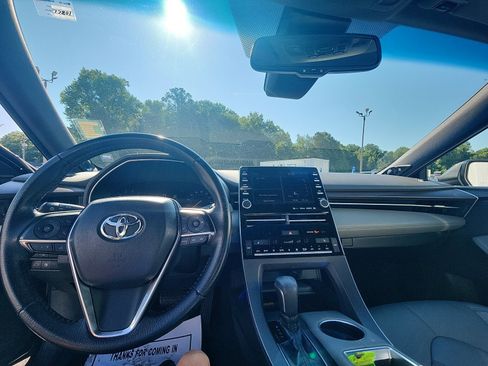 Used 2019 Toyota Avalon XLE w/ Moonroof Package FWD image 20