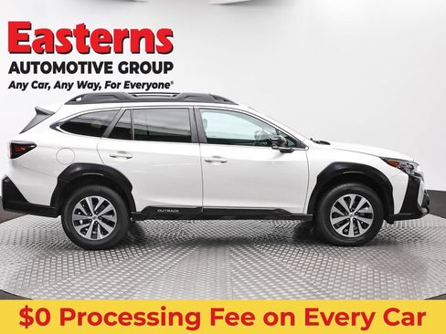 Used 2024 Subaru Outback Premium AWD/4WD image 4