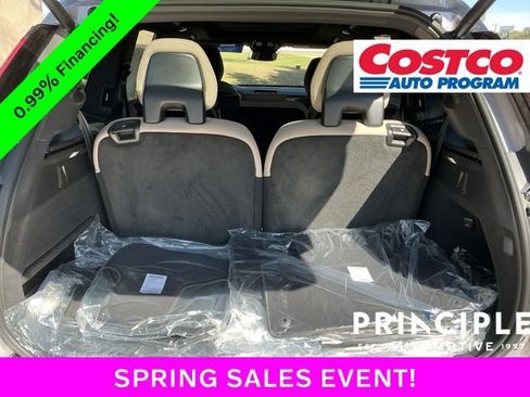 New 2026 Volvo XC90 B6 Plus w/ Protection Package Premier AWD/4WD image 13