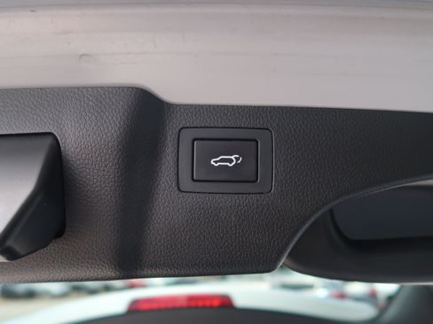 Used 2018 Hyundai Santa Fe Sport w/ 2.4L Tech Package 04 FWD image 43