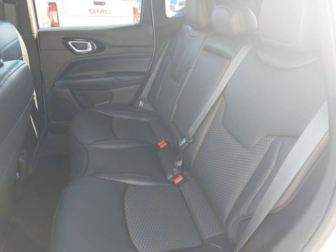 New 2026 Jeep Compass Latitude image 15