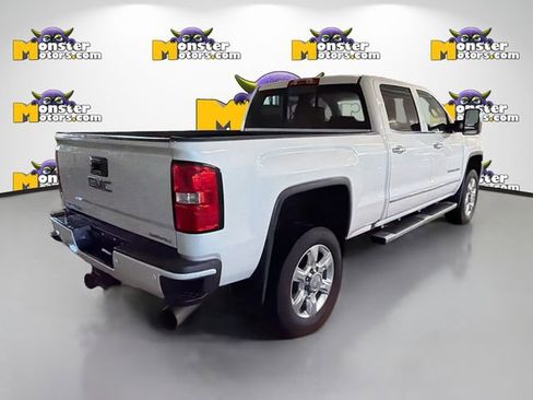 Used 2019 GMC Sierra 2500 Denali image 4