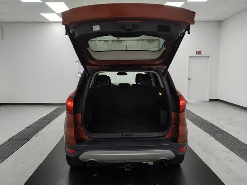 Used 2019 Ford Escape Titanium AWD/4WD image 29