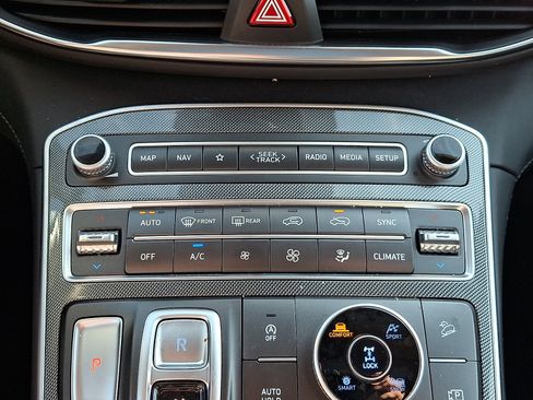 Certified 2023 Hyundai Santa Fe SEL w/ Premium Package AWD/4WD image 16