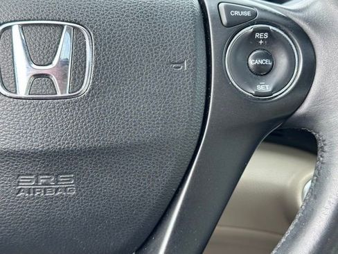Used 2015 Honda Accord EX-L image 16