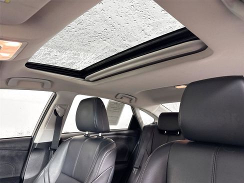 Used 2018 Toyota Avalon XLE Premium image 24