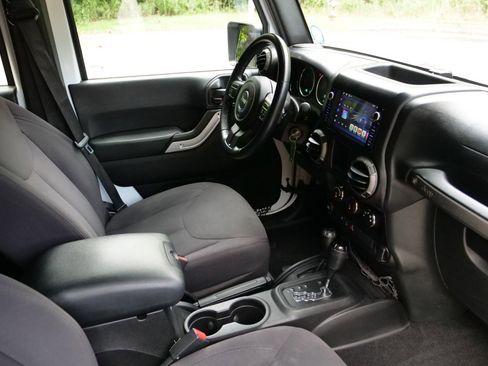 Used 2015 Jeep Wrangler Unlimited Sport image 36