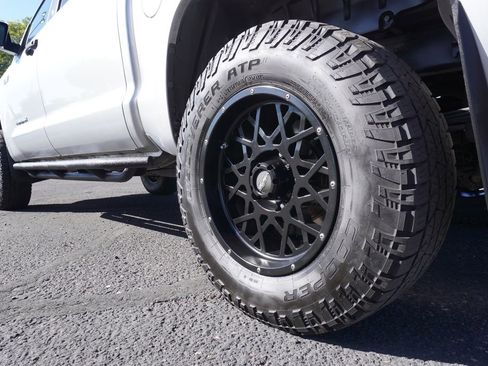 Used 2015 Toyota Tundra SR5 image 6