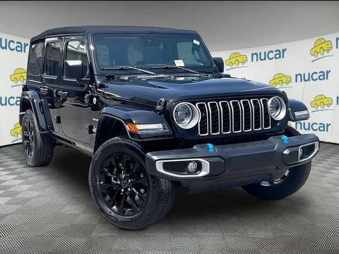 Used 2024 Jeep Wrangler Unlimited Sahara AWD/4WD image 1