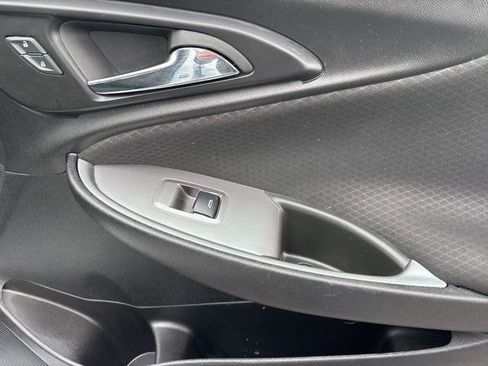 Used 2024 Chevrolet Malibu LT image 41