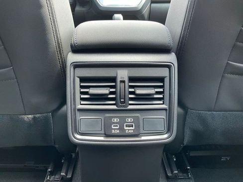 Used 2025 Subaru Forester Limited AWD/4WD image 15