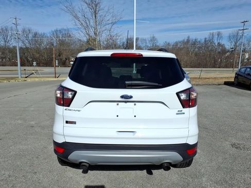 Used 2018 Ford Escape SE image 17