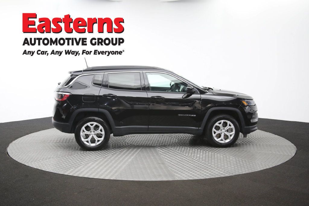 Used 2024 Jeep Compass Latitude AWD/4WD image 46
