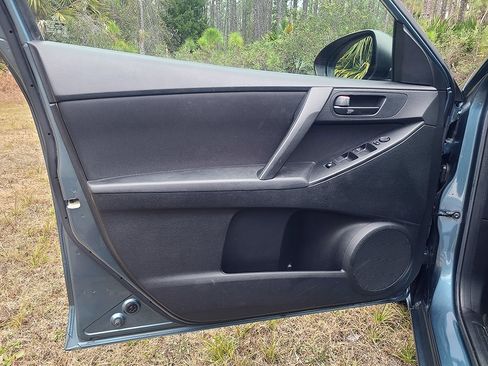 Used 2010 MAZDA MAZDA3 i Sport image 26