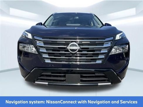Used 2024 Nissan Rogue Platinum w/ Platinum Premium Package FWD image 2