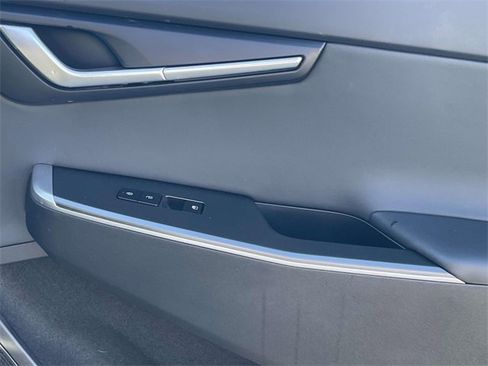 Used 2024 Kia EV6 Light image 17