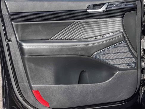 Used 2024 Hyundai Palisade Calligraphy image 15