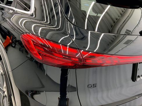 Certified 2025 Audi Q5 Premium w/ Convenience Package image 28