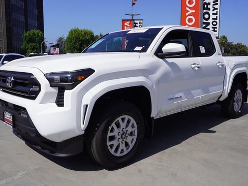 Certified 2026 Toyota Tacoma SR5 RWD image 4