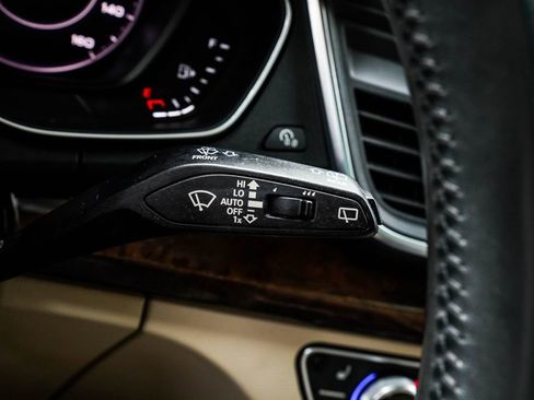 Used 2019 Audi Q5 2.0T Premium Plus w/ Premium Plus Package image 36