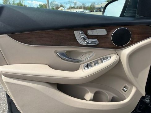 Certified 2022 Mercedes-Benz GLC 300 4MATIC image 12