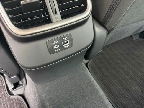 Used 2025 Subaru Legacy Premium image 14